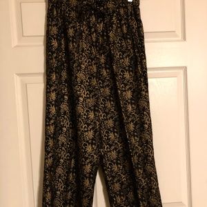 90's pants! Paperbag waist, cool rayon. Gold print/black. Vintage Bill Blass